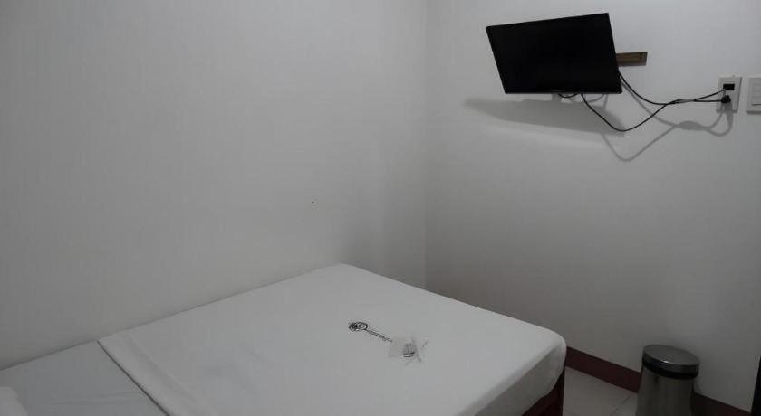 Time Travellers Hotel Манила Экстерьер фото